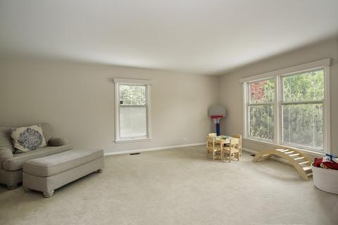 2840 Cherry Ln, Northbrook, IL 60062 photo 5