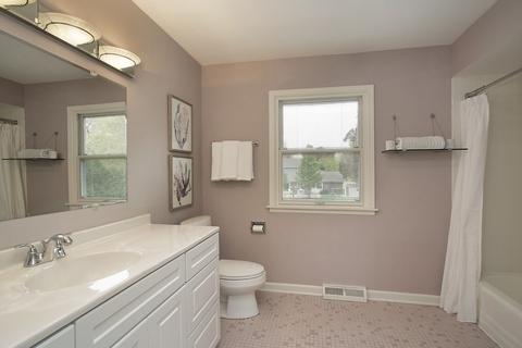 2840 Cherry Ln, Northbrook, IL 60062 photo 16