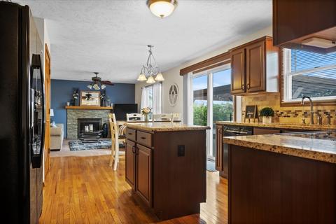 305 Wildberry Dr, Normal, IL 61761 photo 19