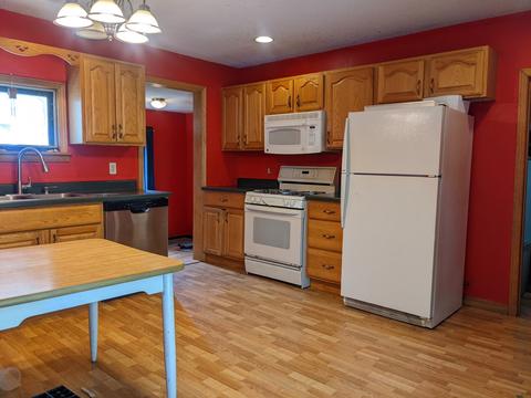 421 E Dixon St, Polo, IL 61064 photo 8
