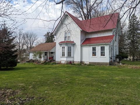 421 E Dixon St, Polo, IL 61064 photo 1