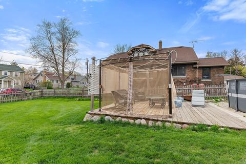 339 Wheelock St, Elgin, IL 60123 photo 14