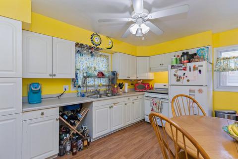 339 Wheelock St, Elgin, IL 60123 photo 7