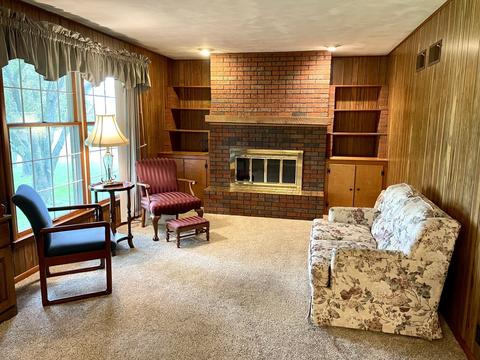 110 Maple St, Raymond, IL 62560 photo 11