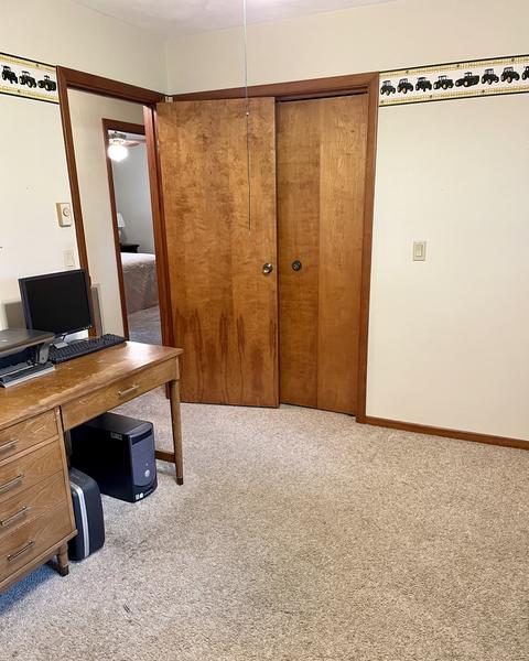 110 Maple St, Raymond, IL 62560 photo 23