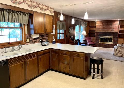 110 Maple St, Raymond, IL 62560 photo 7