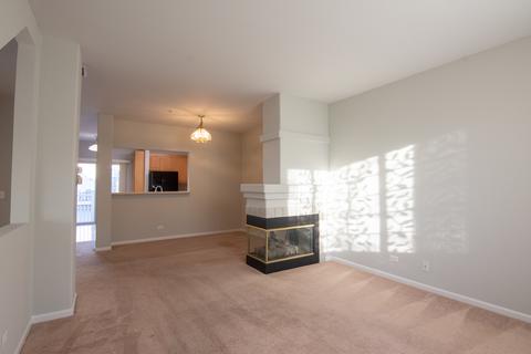 1702 Sienna Ct, Wheeling, IL 60090 photo 3