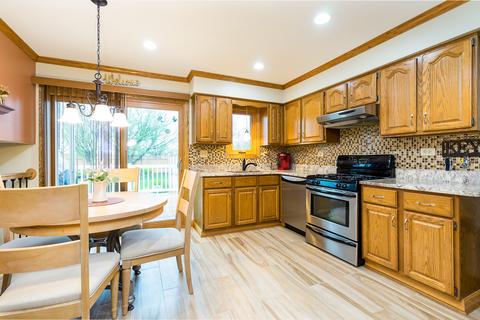 1129 Darin Dr, Lockport, IL 60441 photo 2