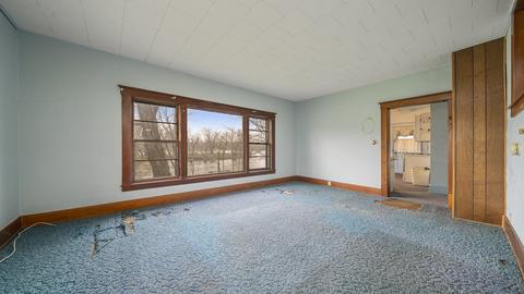100 E Washington St, Oregon, IL 61061 photo 4