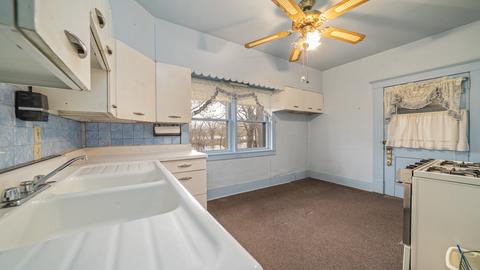100 E Washington St, Oregon, IL 61061 photo 14