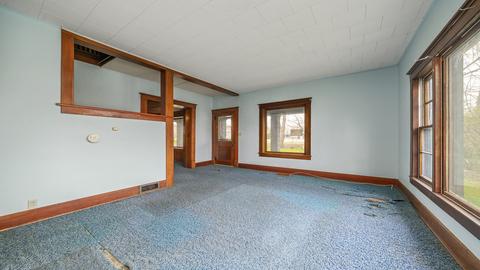 100 E Washington St, Oregon, IL 61061 photo 6