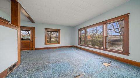 100 E Washington St, Oregon, IL 61061 photo 5
