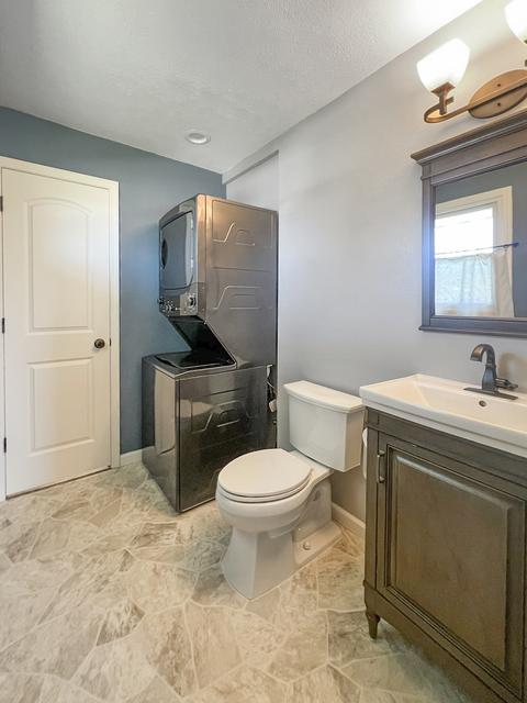 2042 Cimarron Dr, Freeport, IL 61032 photo 12