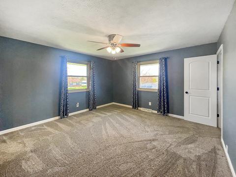 2042 Cimarron Dr, Freeport, IL 61032 photo 13