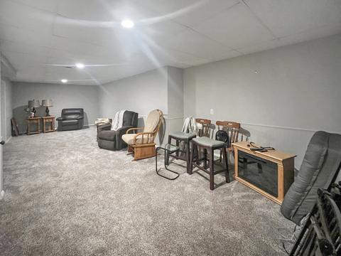 2042 Cimarron Dr, Freeport, IL 61032 photo 28