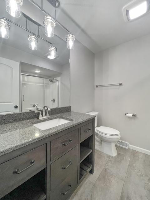 2042 Cimarron Dr, Freeport, IL 61032 photo 18