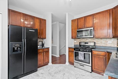 2381 Halsted Ln, Aurora, IL 60503 photo 14