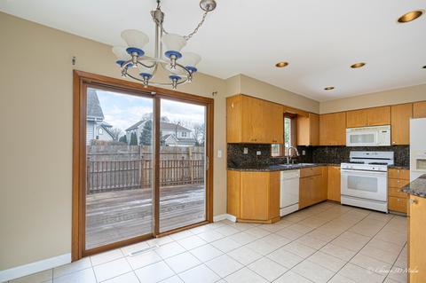 4330 Wilmette Ave, Rolling Meadows, IL 60008 photo 6