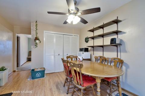 305 Newark Ln, Hoffman Estates, IL 60169 photo 9