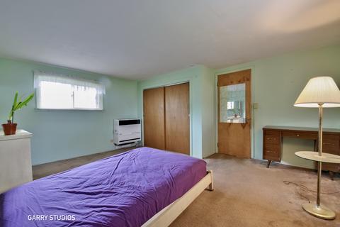 305 Newark Ln, Hoffman Estates, IL 60169 photo 13