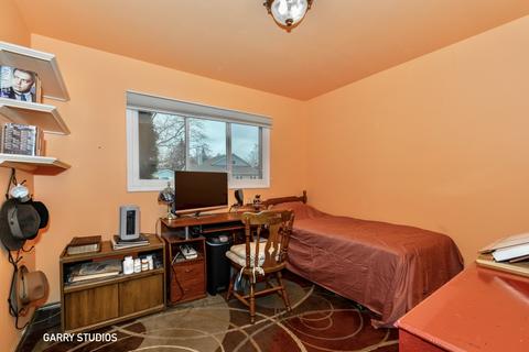 305 Newark Ln, Hoffman Estates, IL 60169 photo 16