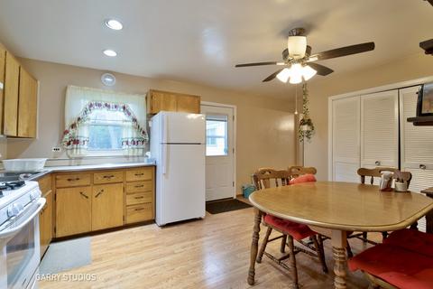 305 Newark Ln, Hoffman Estates, IL 60169 photo 7