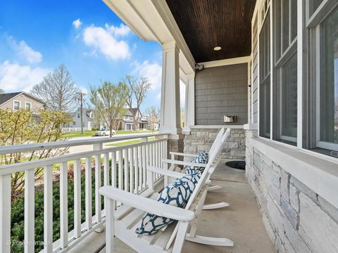 304 E 3rd St, Elmhurst, IL 60126 photo 3