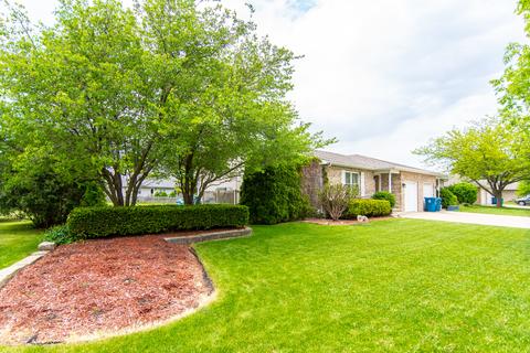1610 Edgewater Dr, Morris, IL 60450 photo 3