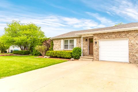 1610 Edgewater Dr, Morris, IL 60450 photo 1
