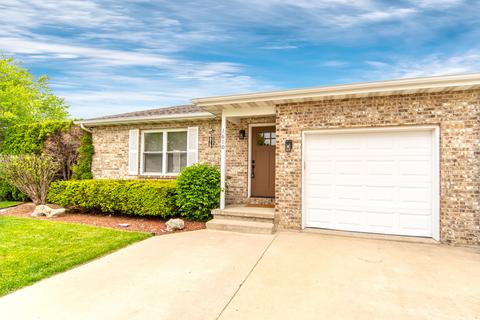 1610 Edgewater Dr, Morris, IL 60450 photo 2