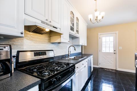 8458 W Normal Ave, Niles, IL 60714 photo 11