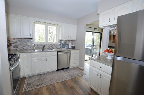 6712 Normandy Dr, Spring Grove, IL 60081 photo 5