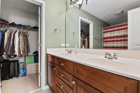 27 E Willow Rd, Wheeling, IL 60090 photo 13