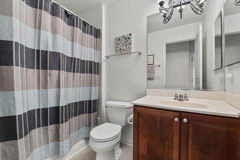 27 E Willow Rd, Wheeling, IL 60090 photo 16