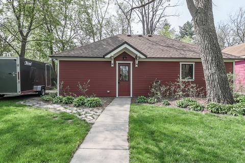 433 Division St, Elgin, IL 60120 photo 4
