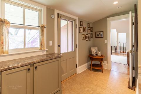 433 Division St, Elgin, IL 60120 photo 41