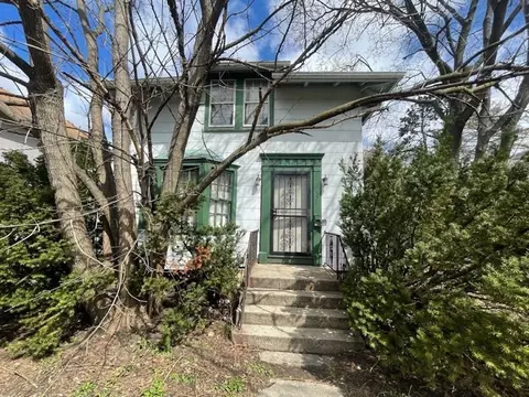 357 W Illinois Ave, Aurora, IL 60506 photo 1
