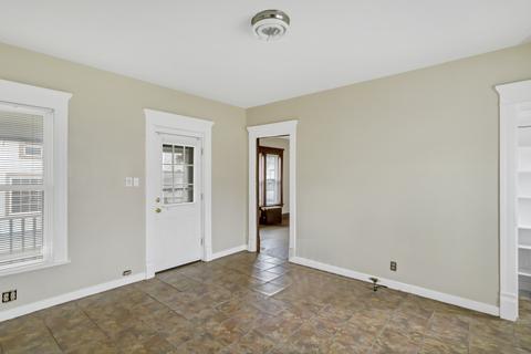 753 Front St, Aurora, IL 60505 photo 9