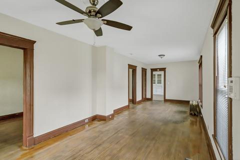 753 Front St, Aurora, IL 60505 photo 2