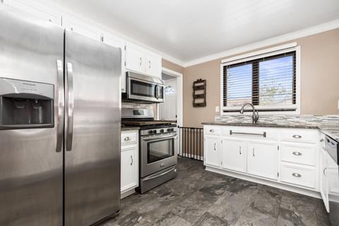 105 West St, Minooka, IL 60447 photo 3