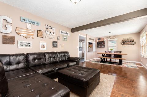 105 West St, Minooka, IL 60447 photo 7