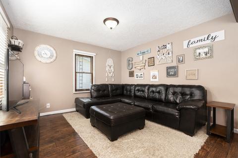 105 West St, Minooka, IL 60447 photo 5