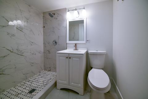 7242 S Bennett Ave, Chicago, IL 60649 photo 35