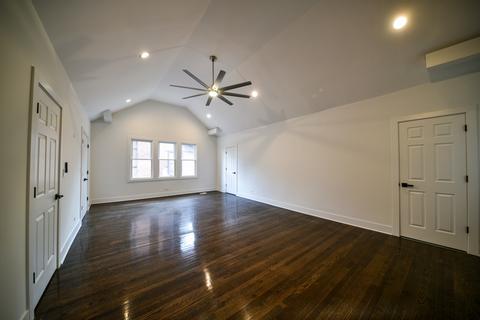 7242 S Bennett Ave, Chicago, IL 60649 photo 20