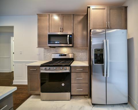 7242 S Bennett Ave, Chicago, IL 60649 photo 12