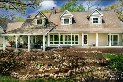 109 Turkey Run Rd, Trout Valley, IL 60013 photo 2