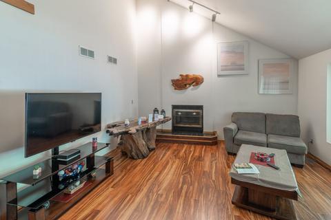 802 Edgelawn Dr, Plano, IL 60545 photo 5