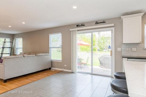 2 Winding Canyon Ct, Algonquin, IL 60102 photo 7