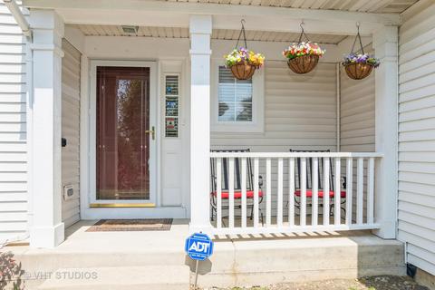 2 Winding Canyon Ct, Algonquin, IL 60102 photo 2