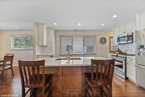 1309 E Mulberry Ln, Mount Prospect, IL 60056 photo 7